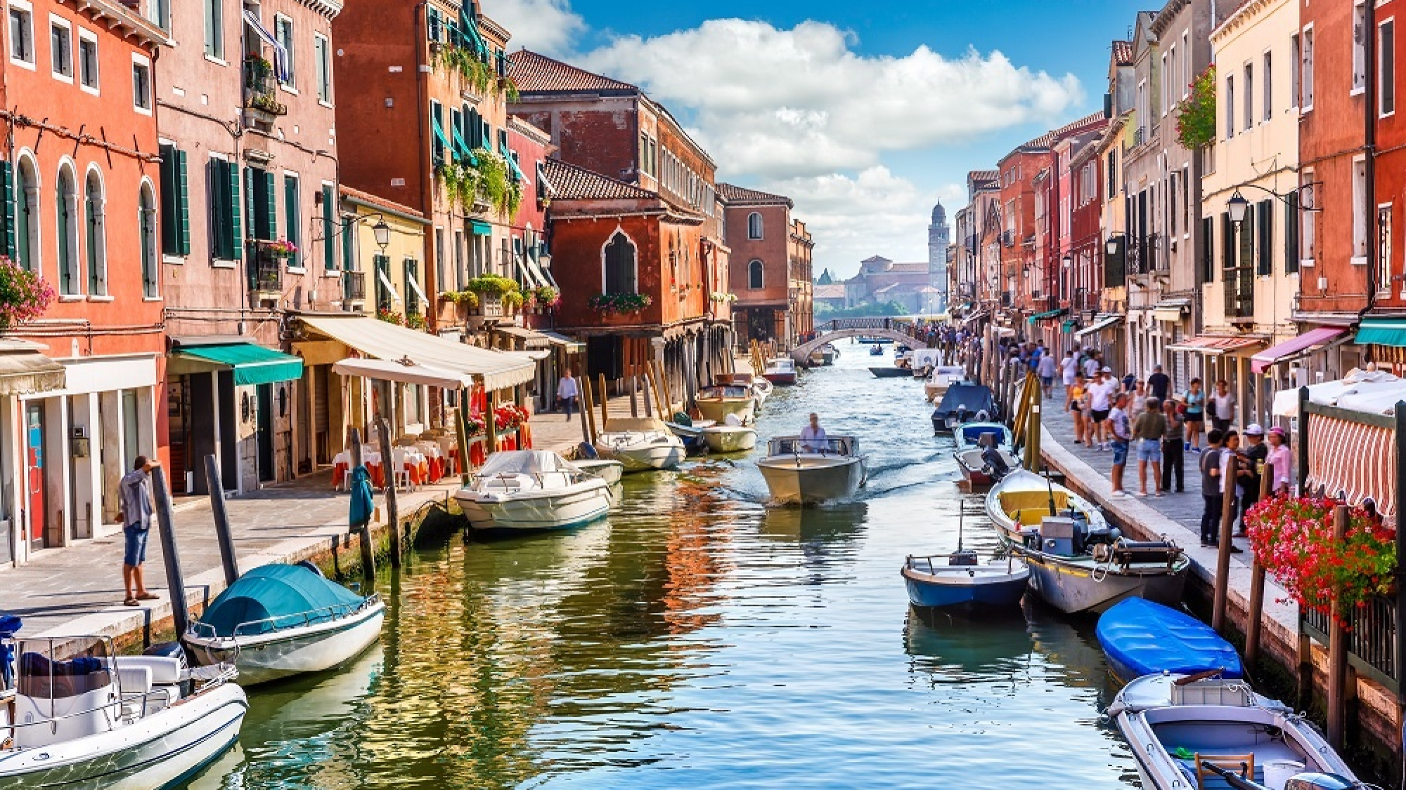 Island,Murano,In,Venice,Italy.,View,On,Canal,With,Boat